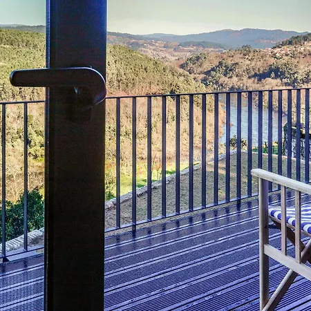 בית נופש Casa Do Barbeiro - View Of The River Minho *
