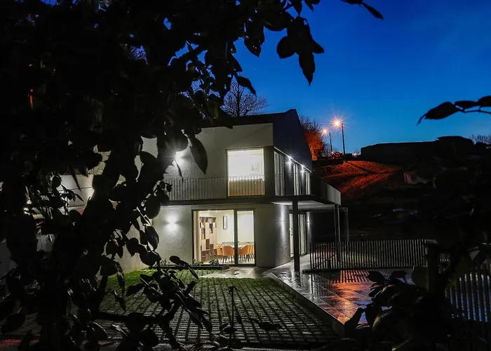 Semesterbostad Casa Do Barbeiro - View Of The River Minho Melgaço